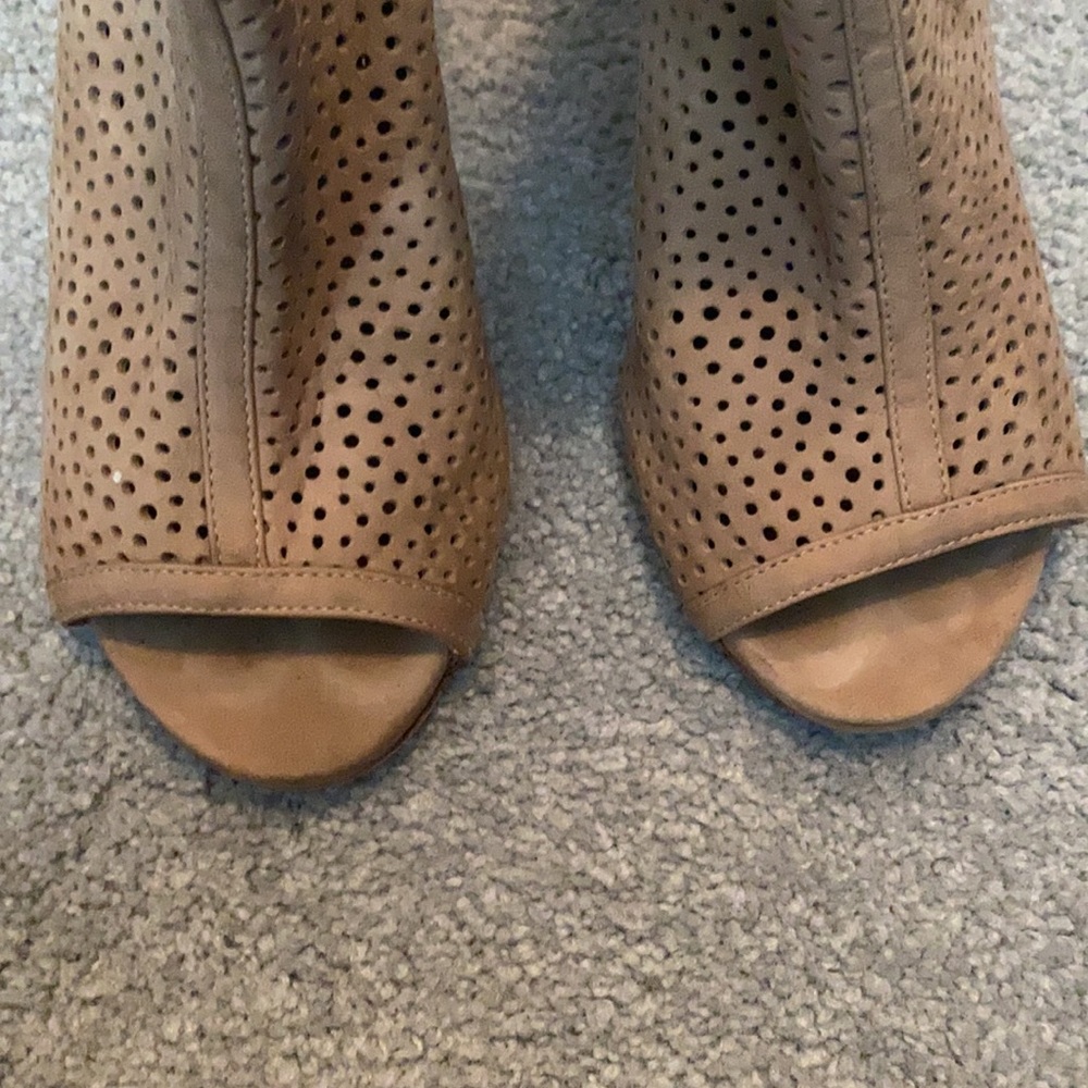Stuart Weitzman Booties - Picture 6 of 7